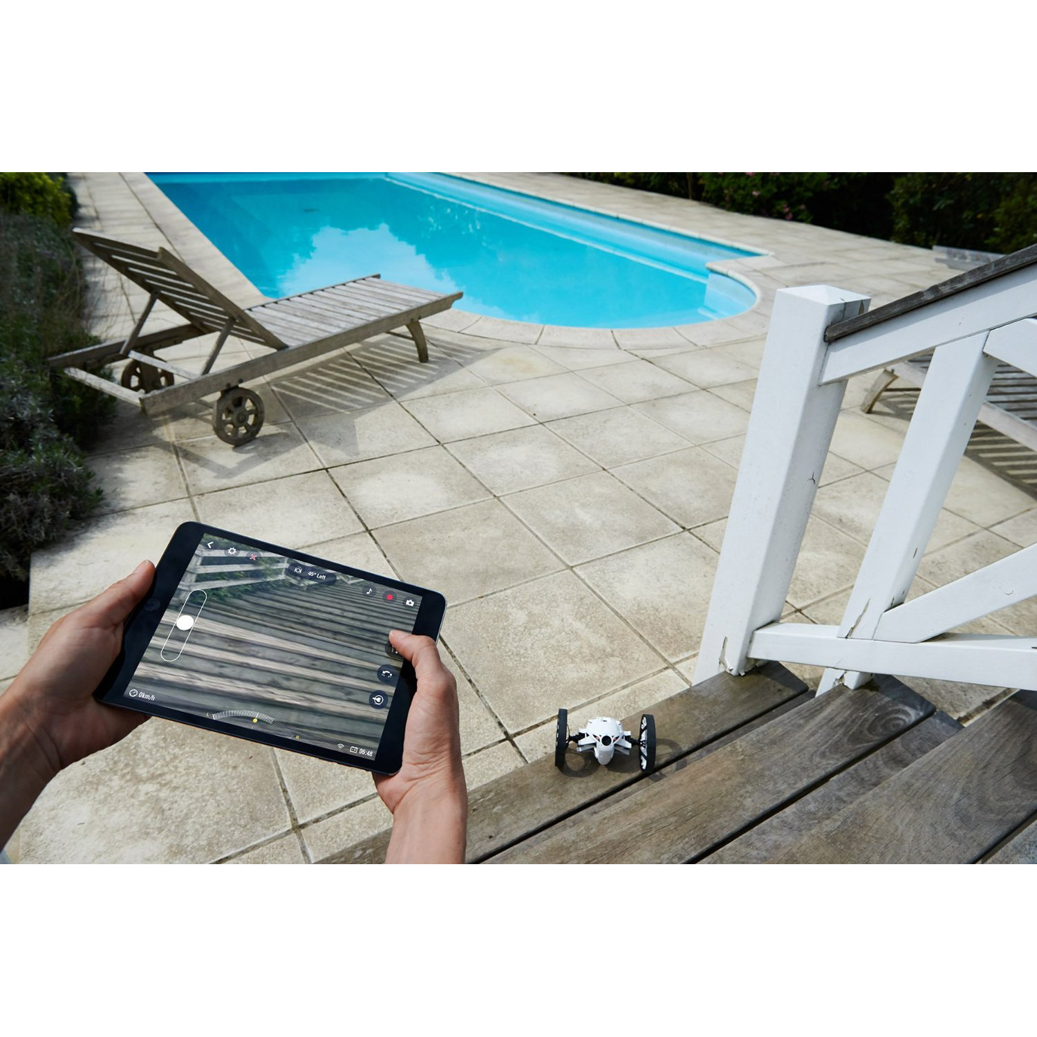 parrot-jumping-sumo-wi-fi-controlled-insectoid-robot-with-camera-khaki4